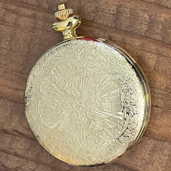5/$45 Vintage Large 70s 80s Gold Tone Filigree Joy and Iman Pocket Watch C1 - Picture 3 of 11